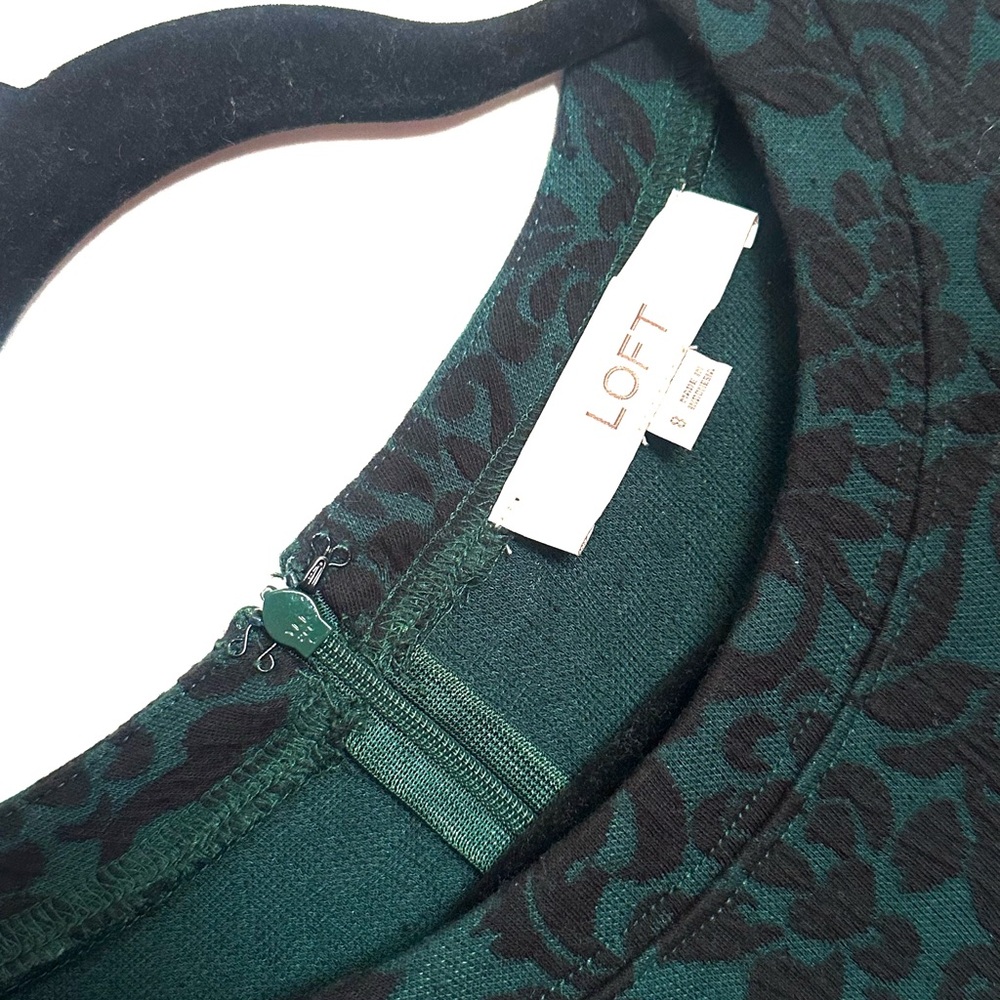 LOFT Green Fit and Flare Long Sleeve Dress - Picture 4 of 7